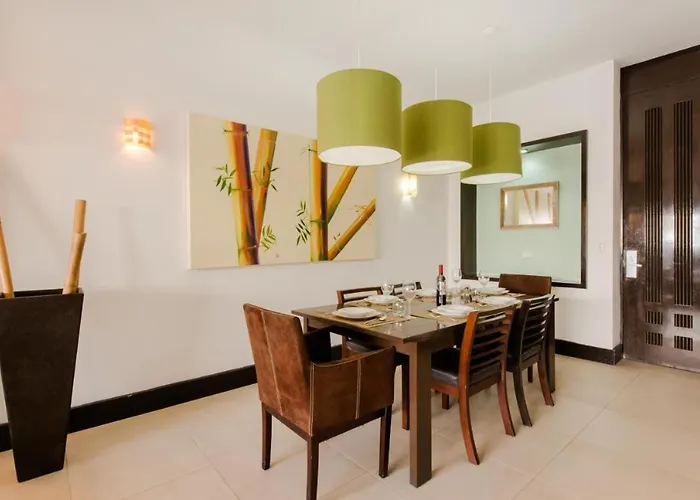 Aldea Thai 235